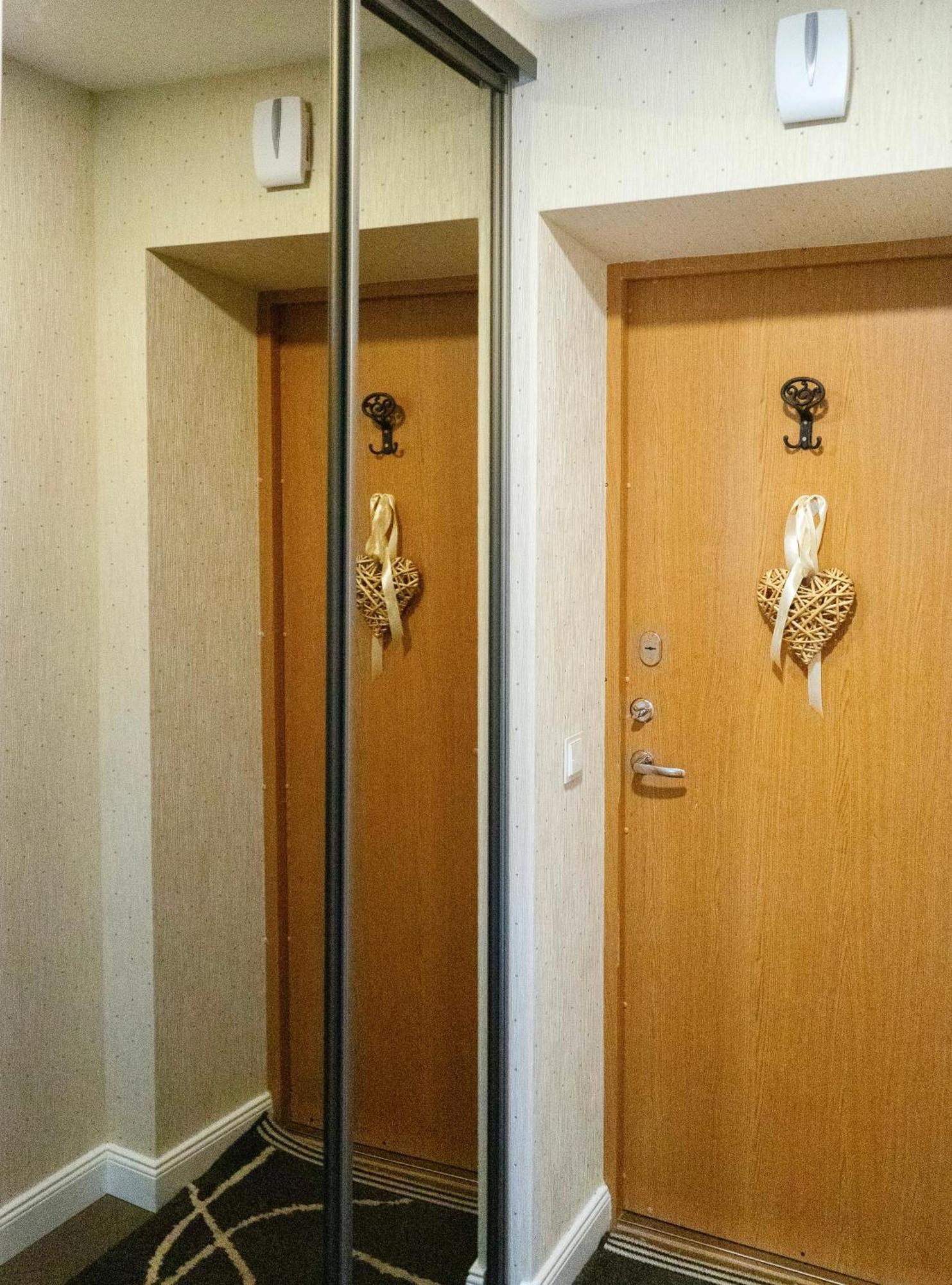Petite City Centre Apartment Šiauliai Exteriör bild